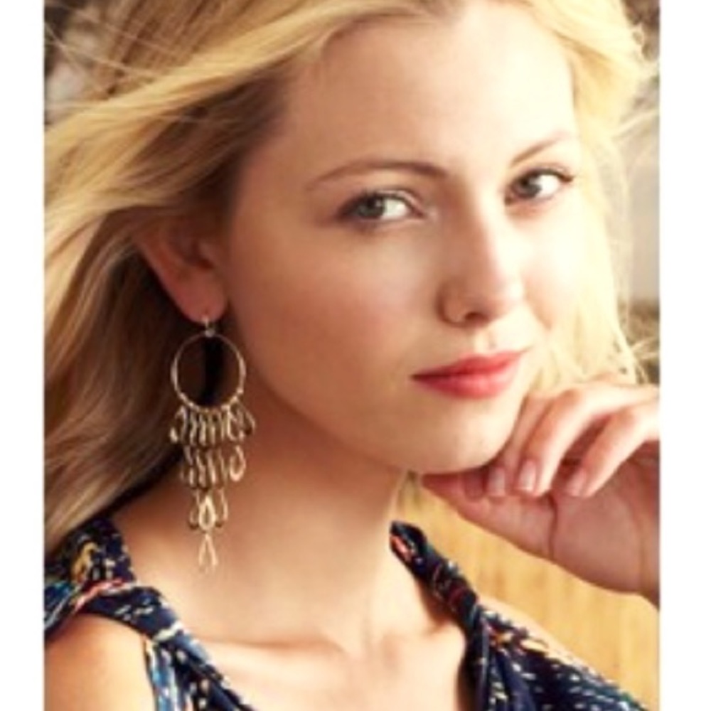 Stella & Dot | Exotically Gorgeous WHITE GOLD Vintage Retired Tigress Ea… - Picture 7 of 11